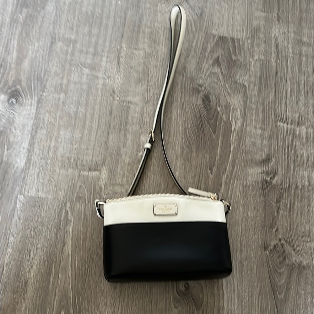Kate Spade Black and Cream Crossbody